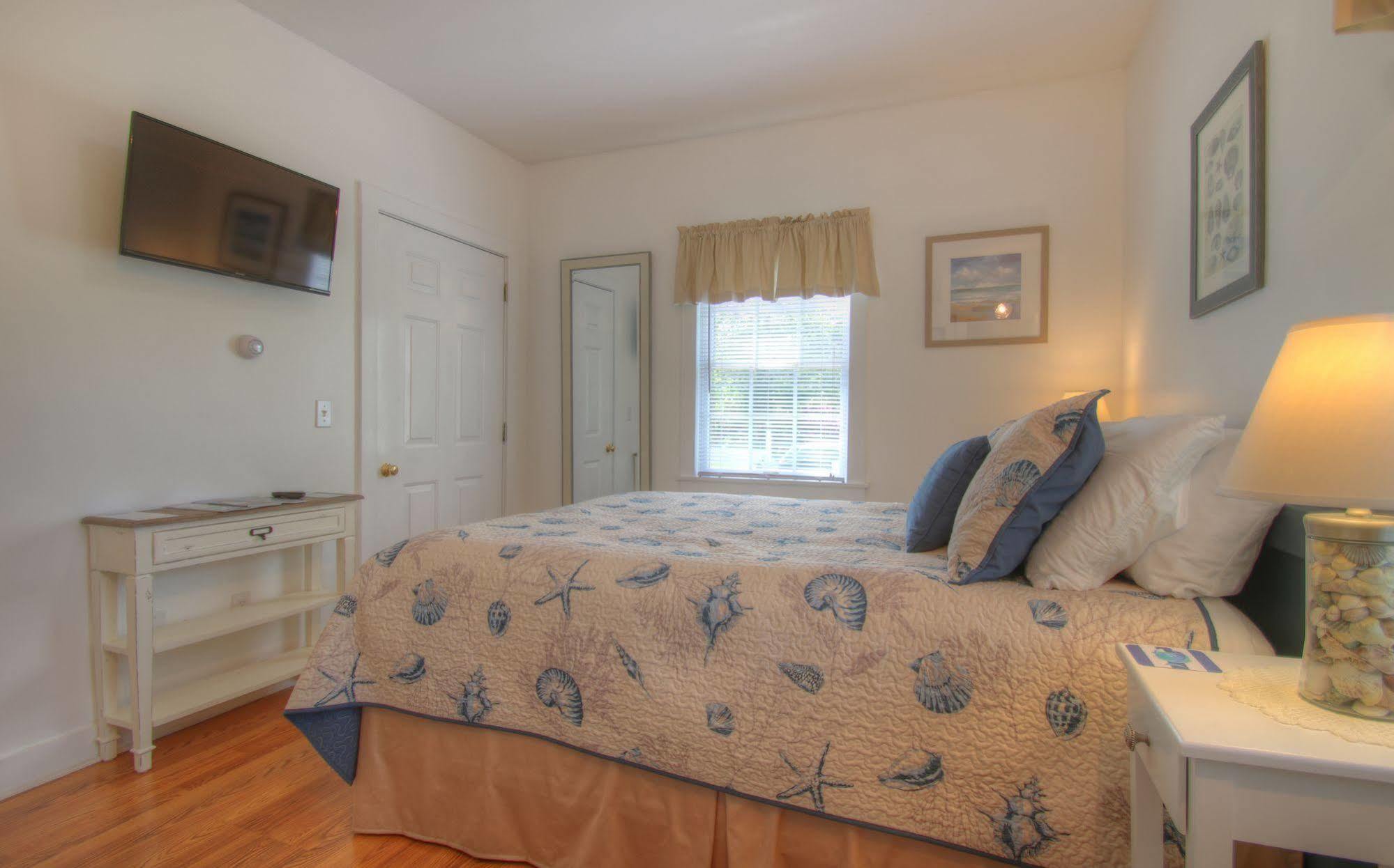 The Tern Inn Bed & Breakfast And Cottages West Harwich ภายนอก รูปภาพ